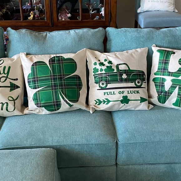 St. Patrick’s Day Decorative Pillow Covers for 18” Pillows.  Set of 4.  NEW - Picture 3 of 13